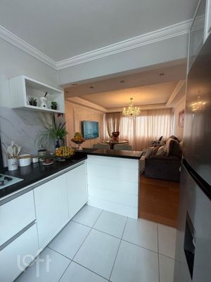 Image 4 - 916545