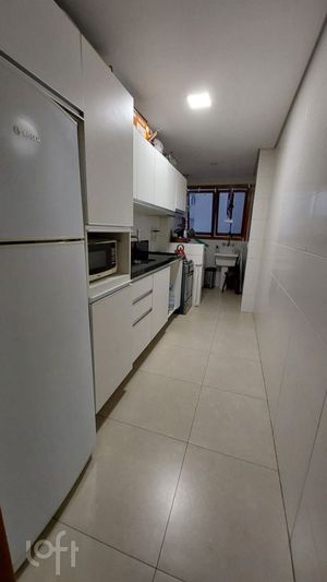 Image 3 - 916559