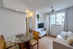 Image 3 - 916568