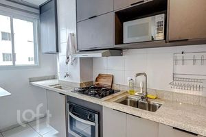 Image 4 - 916568