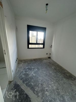 Image 3 - 916569