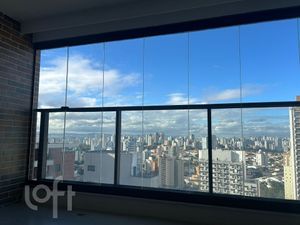 Image 1 - 916569