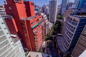 Image 21 - 916571