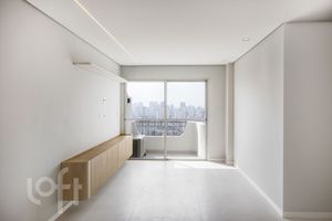 Image 14 - 916572