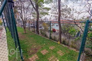 Image 33 - 916572