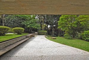 Image 26 - 916581