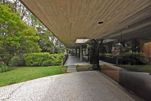 Image 28 - 916581