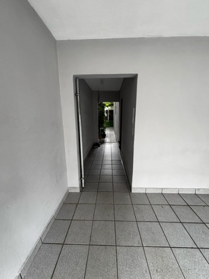Image 27 - 916586