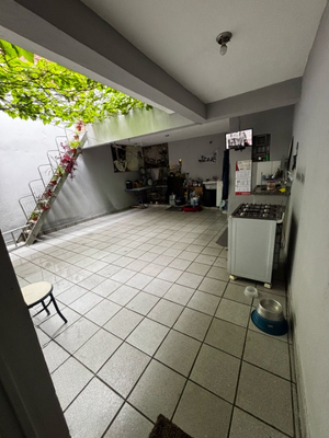 Image 23 - 916586