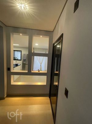 Image 14 - 916587