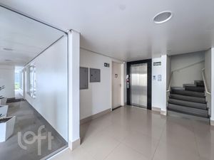 Image 21 - 916592