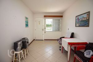 Image 15 - 916594
