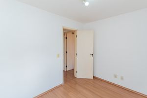 Image 9 - 916600