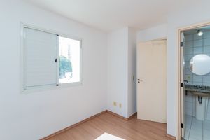 Image 18 - 916600