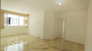 Image 7 - 916601