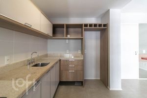 Image 3 - 916602