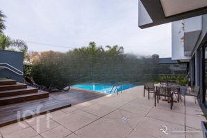 Image 30 - 916602