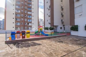 Image 30 - 916643