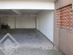 Image 6 - 916643