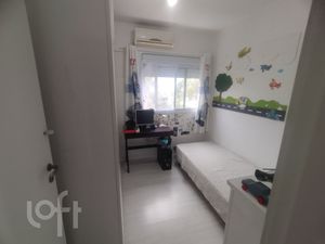 Image 8 - 916644