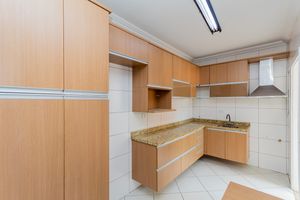 Image 32 - 916687