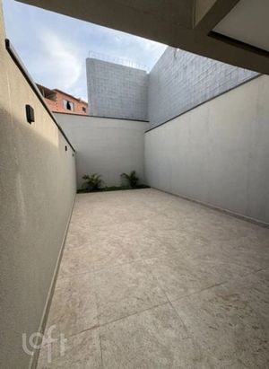 Image 13 - 916690
