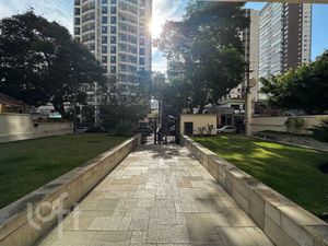 Image 8 - 916691