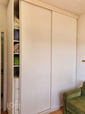 Image 10 - 916696