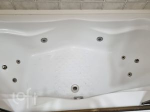 Image 13 - 916696