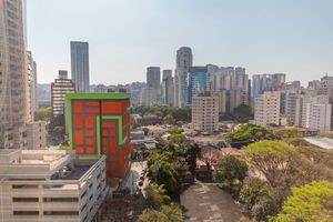Image 19 - 916698
