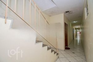Image 4 - 916705