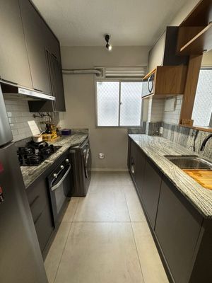 Image 17 - 916732