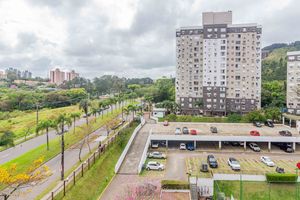 Image 6 - 916736