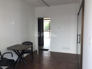 Image 6 - 916738