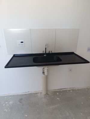 Image 3 - 916739