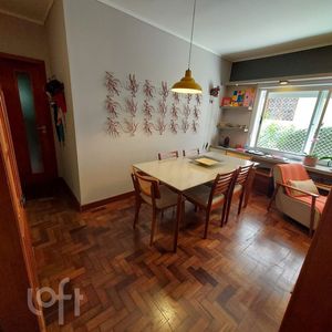 Image 2 - 916745