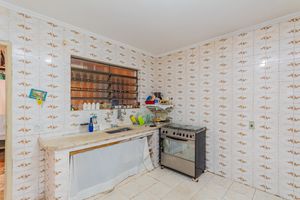 Image 11 - 916754
