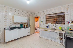 Image 12 - 916754