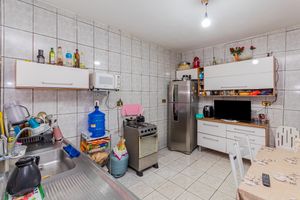 Image 26 - 916754