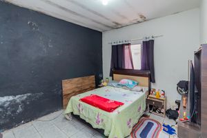 Image 37 - 916754