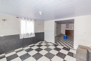 Image 41 - 916754