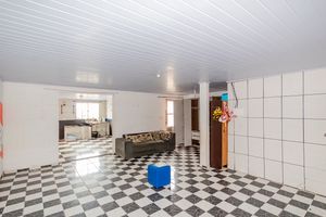 Image 45 - 916754