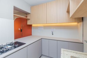 Image 4 - 916764
