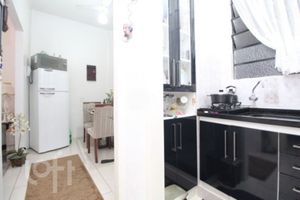 Image 13 - 916768
