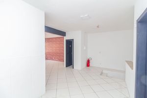 Image 6 - 916772