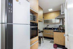 Image 29 - 916778