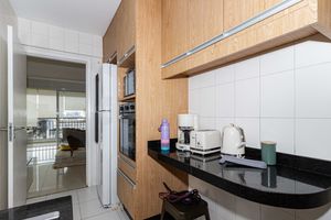 Image 30 - 916778