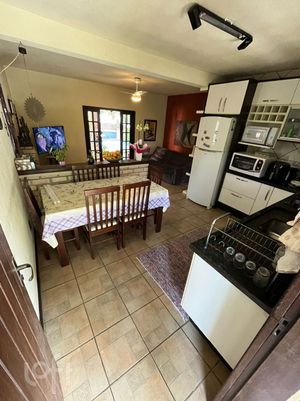 Image 10 - 916779