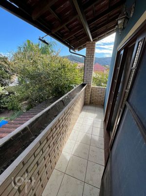 Image 17 - 916779