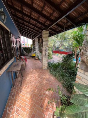 Image 24 - 916779